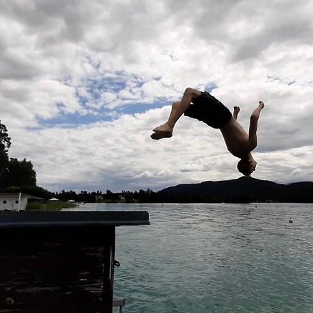 Pörtschach am WörtherseeSeehaus Hochauer Direkter Seezugang Woertherseeアパートメント エクステリア 写真